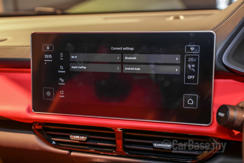 Lotus Emira Type 131 (2022) Interior
