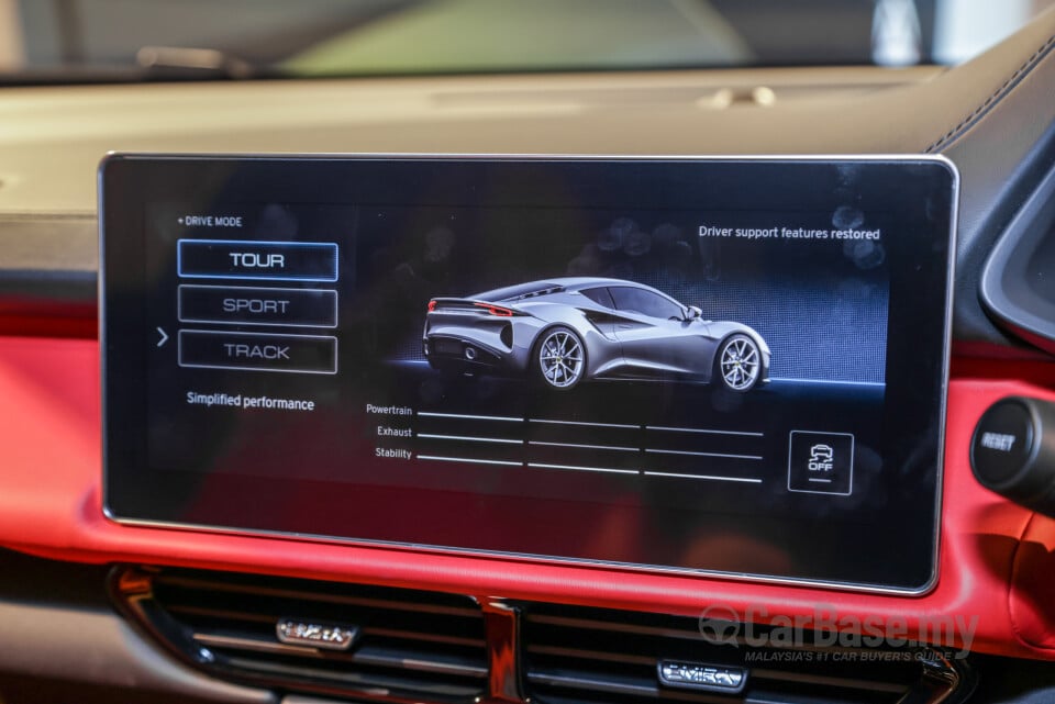Lotus Emira Type 131 (2022) Interior