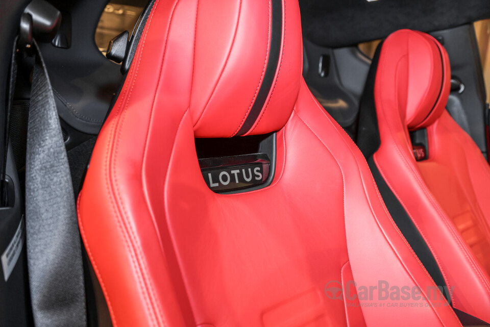 Lotus Emira Type 131 (2022) Interior
