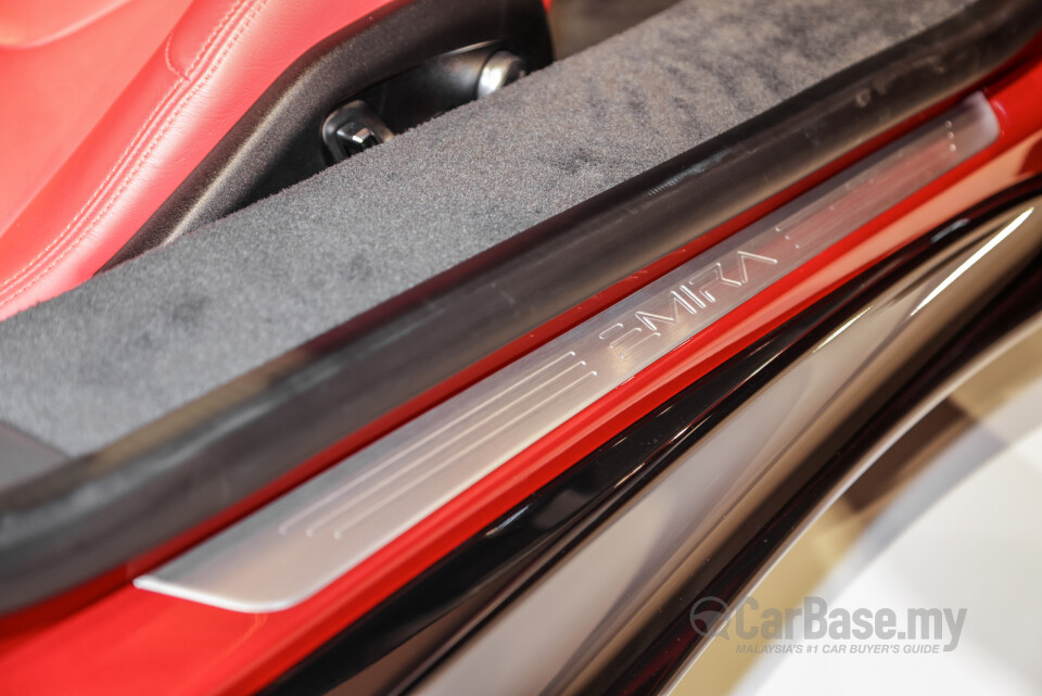 Lotus Emira Type 131 (2022) Interior