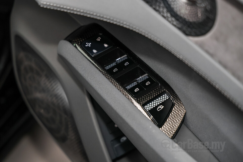 Lotus Emeya Type 133 (2024) Interior