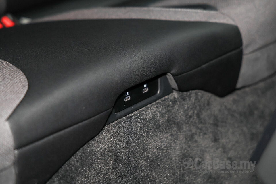 Lotus Emeya Type 133 (2024) Interior