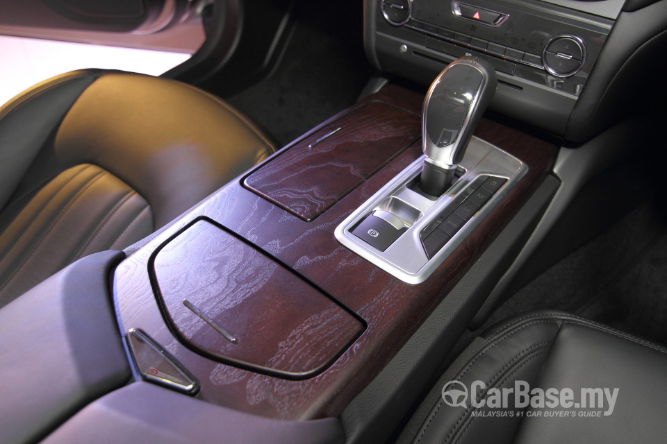 Maserati Ghibli Mk1 (2014) Interior