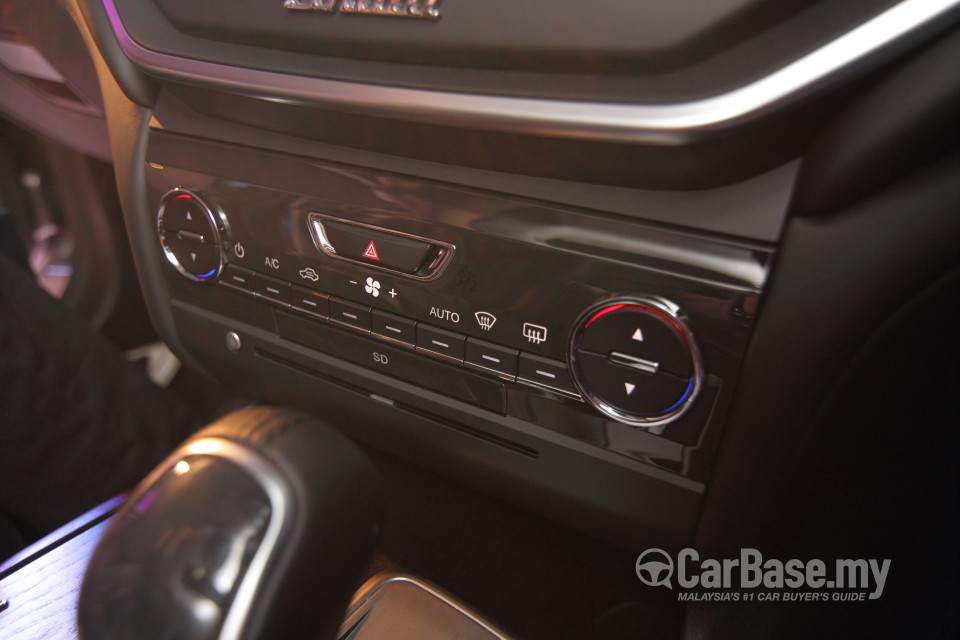 Maserati Ghibli Mk1 (2014) Interior