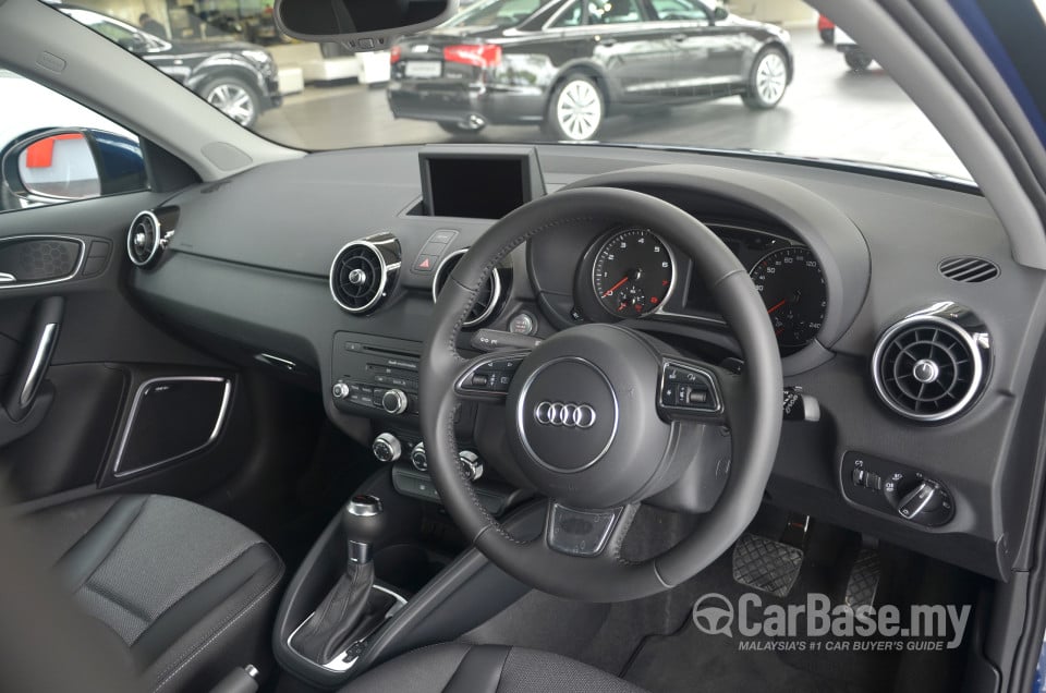 Audi A1 Sportback Type 8X (2013) Interior
