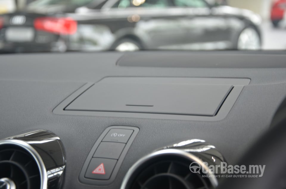 Audi A1 Sportback Type 8X (2013) Interior