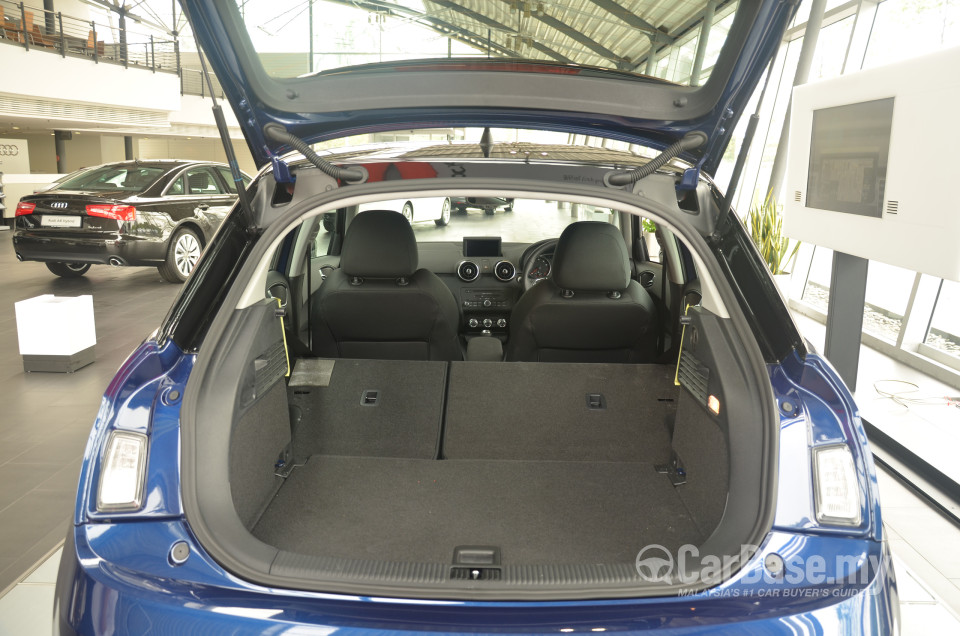 Audi A1 Sportback Type 8X (2013) Interior