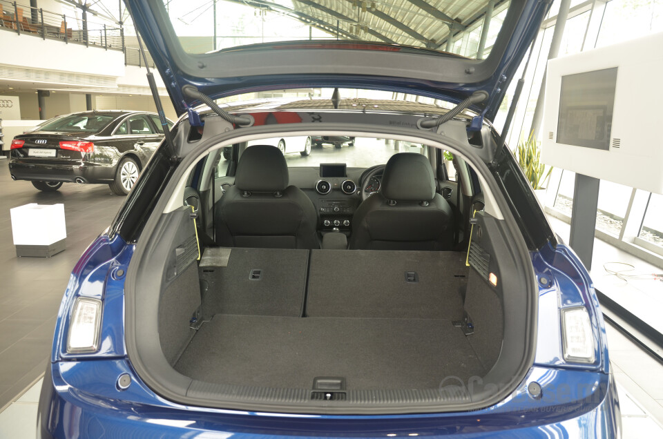 Nissan Navara D23 (2015) Interior