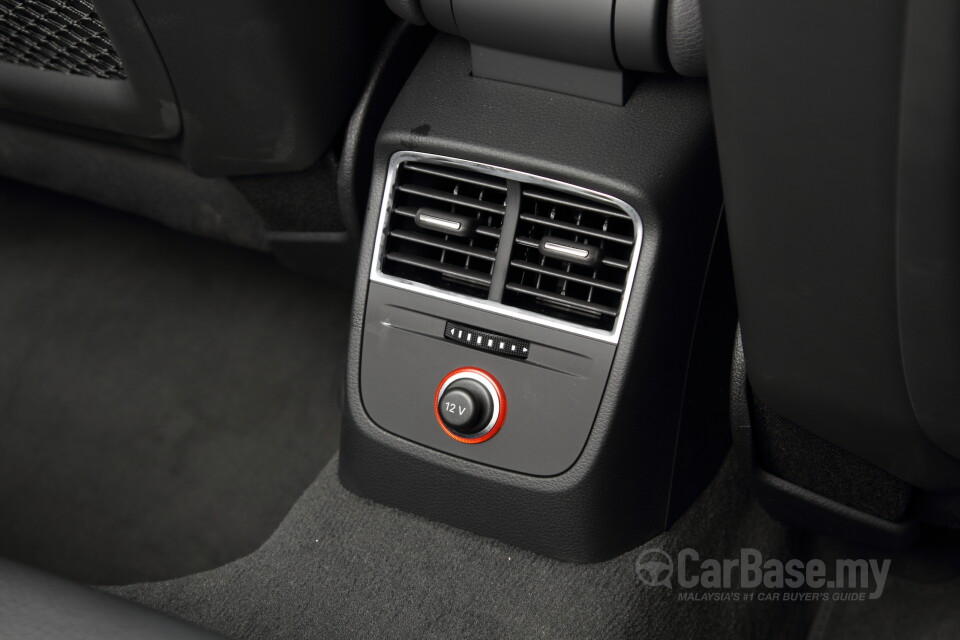 Mitsubishi ASX Mk1 Facelift (2013) Interior