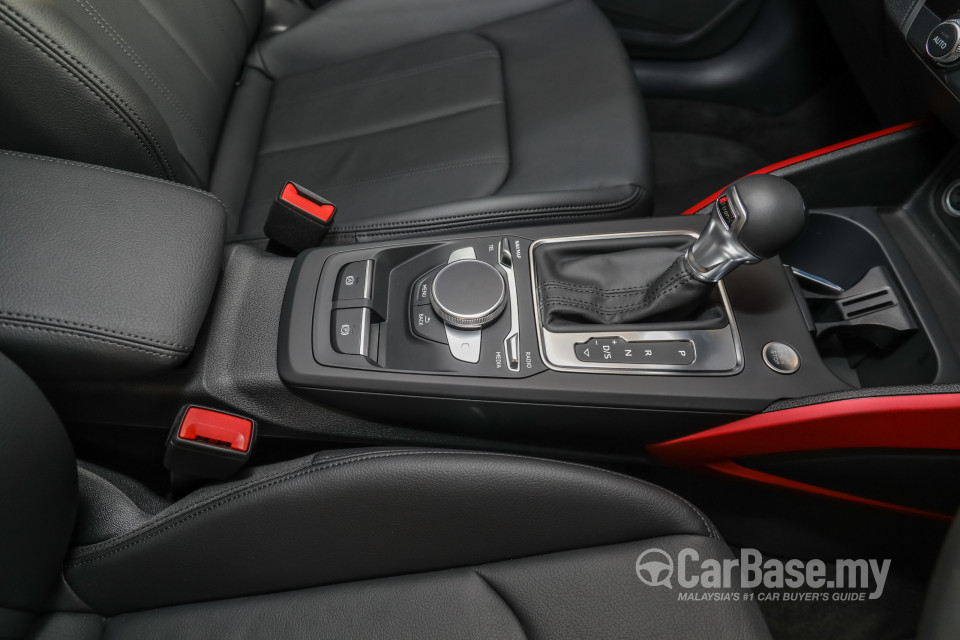 Audi Q2 Mk1 (2019) Interior