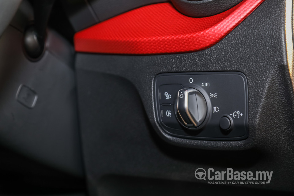 Audi Q2 Mk1 (2019) Interior