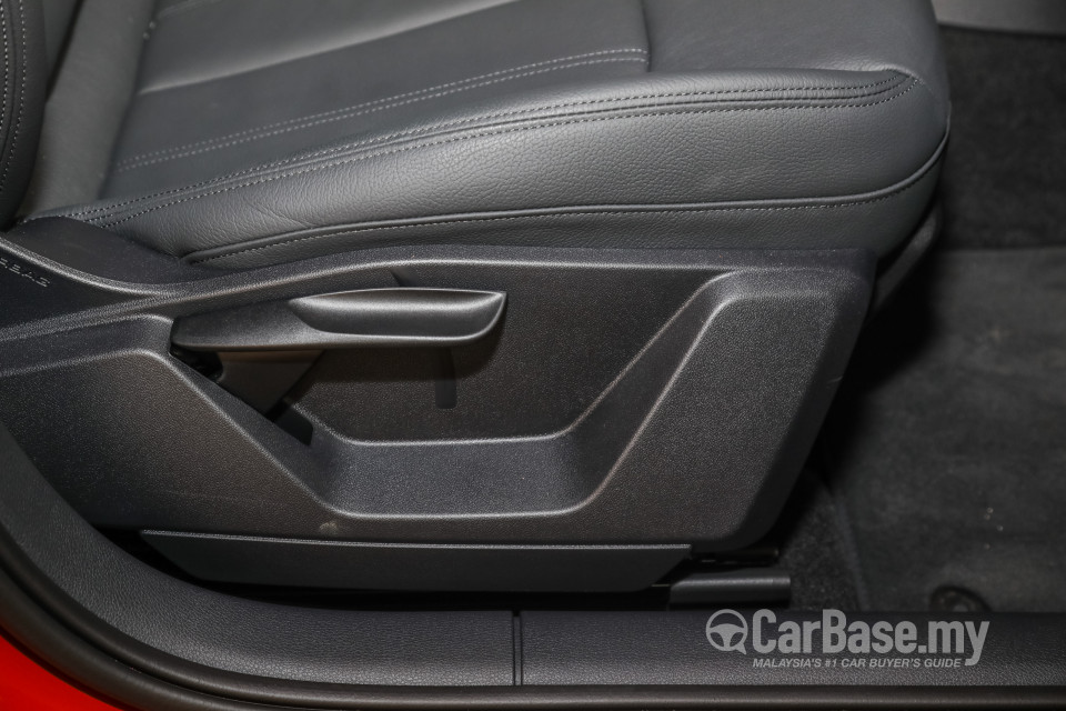 Audi Q2 Mk1 (2019) Interior