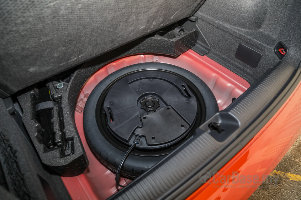 Mercedes-Benz SLC R172 Facelift (2016) Interior