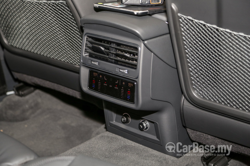 Audi Q8 Mk1 (2019) Interior