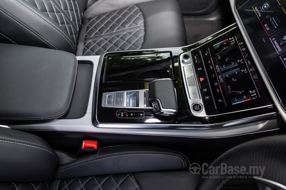 Audi Q8 Mk1 (2019) Interior