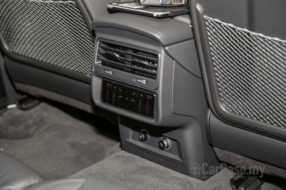 Audi Q8 Mk1 (2019) Interior