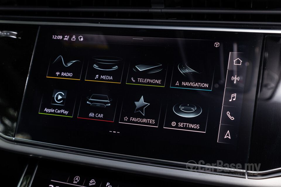 Audi Q8 Mk1 (2019) Interior