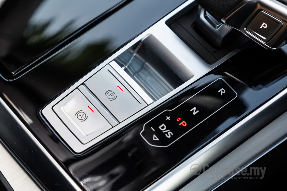 Audi Q8 Mk1 (2019) Interior