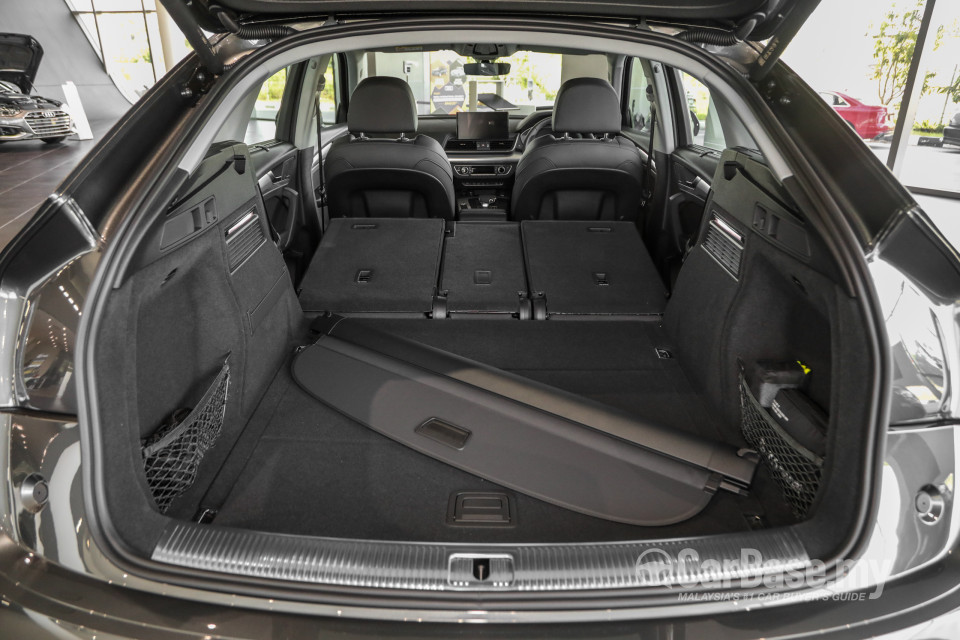Audi Q5 Sportback FY (2021) Interior