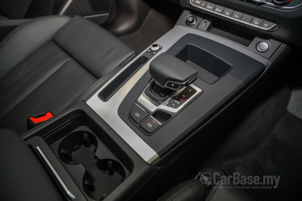 Audi Q5 Sportback FY (2021) Interior