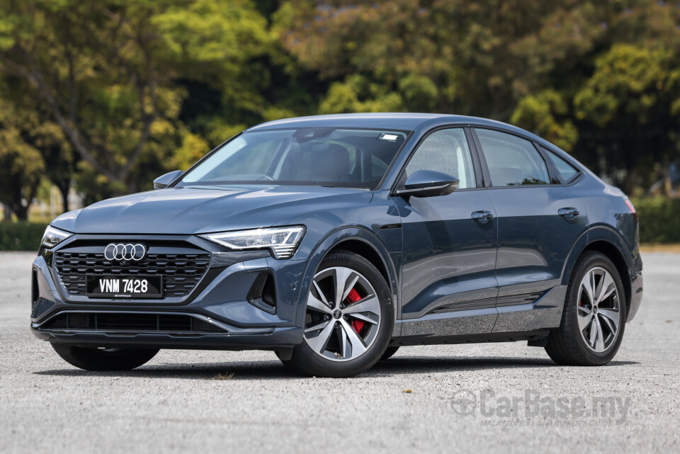 Audi Q8 e-tron Mk1 (2023) Exterior
