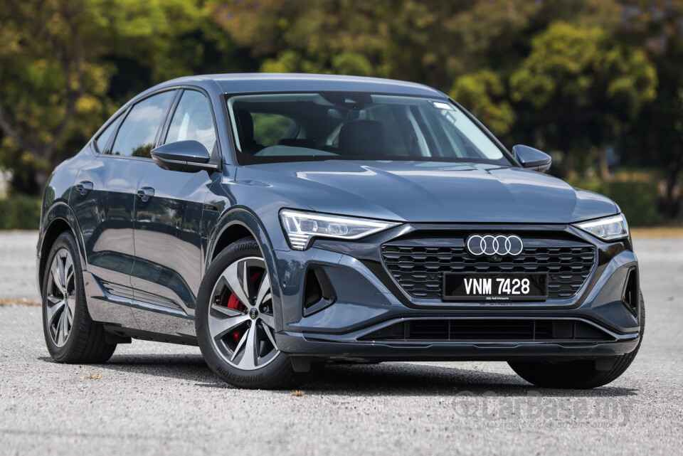 Audi Q8 e-tron Mk1 (2023) Exterior