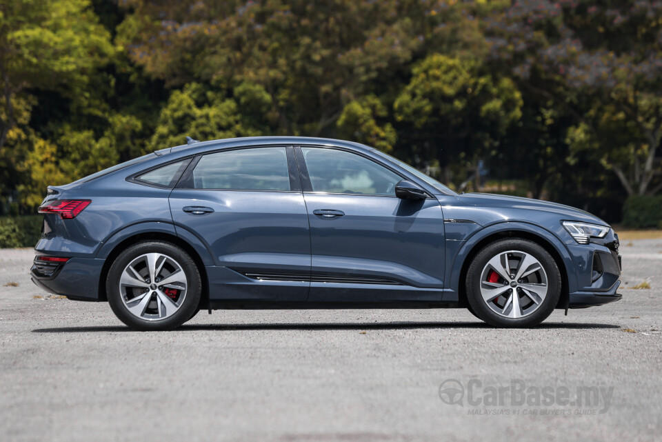 Audi Q8 e-tron Mk1 (2023) Exterior