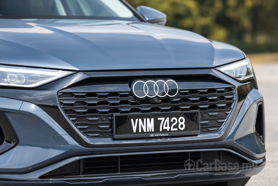 Audi Q8 e-tron Mk1 (2023) Exterior