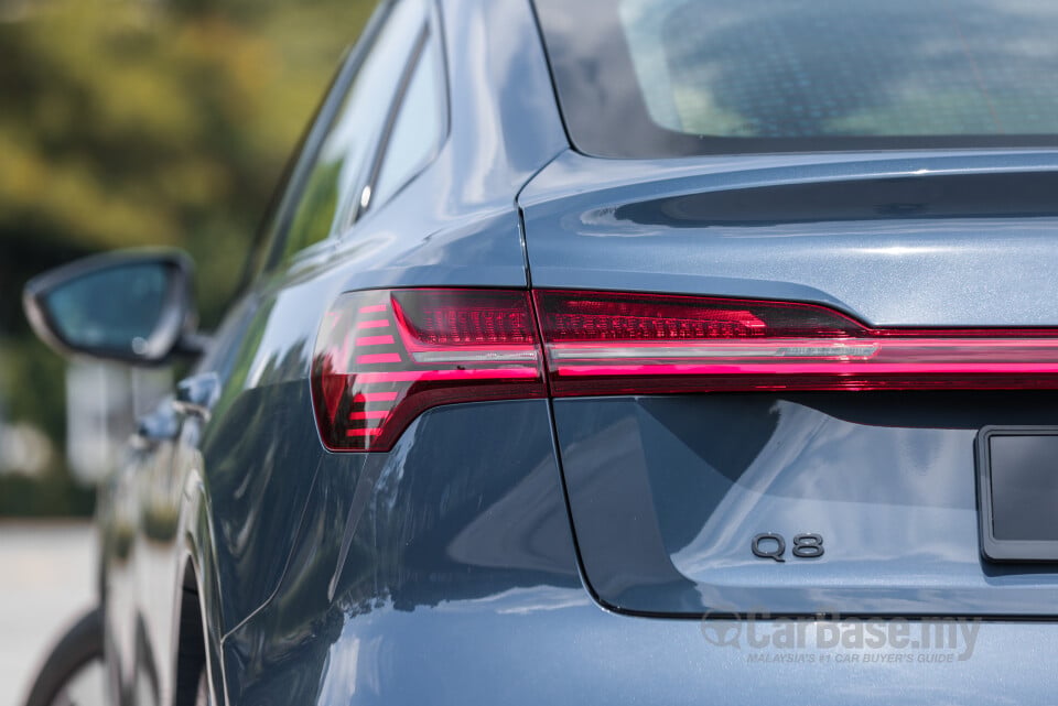 Audi Q8 e-tron Mk1 (2023) Exterior