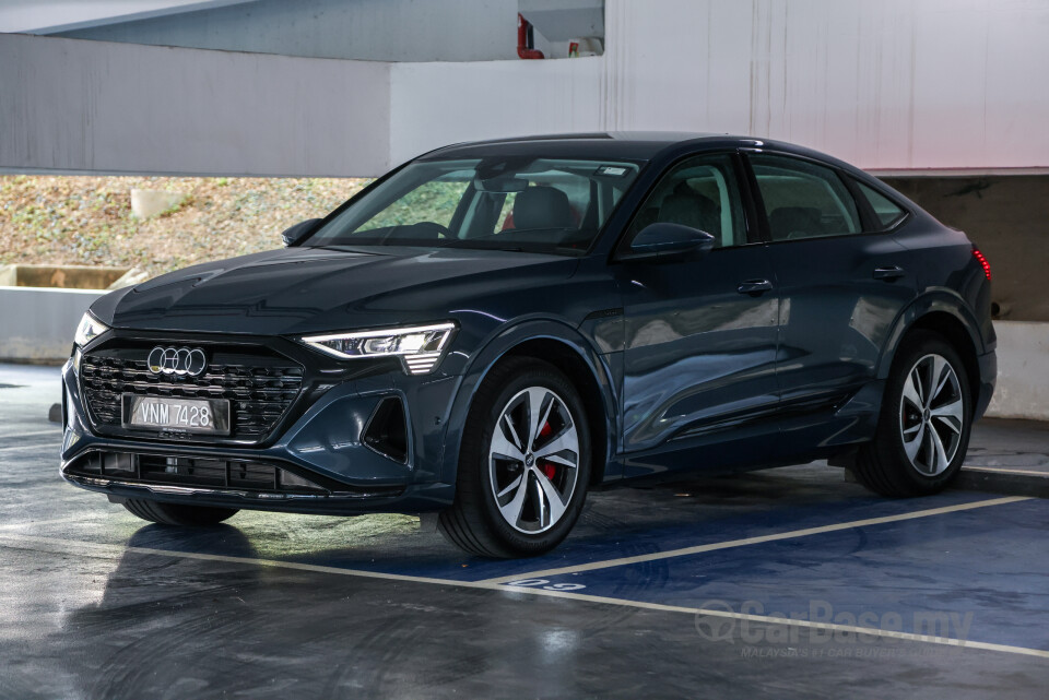 Audi Q8 e-tron Mk1 (2023) Exterior