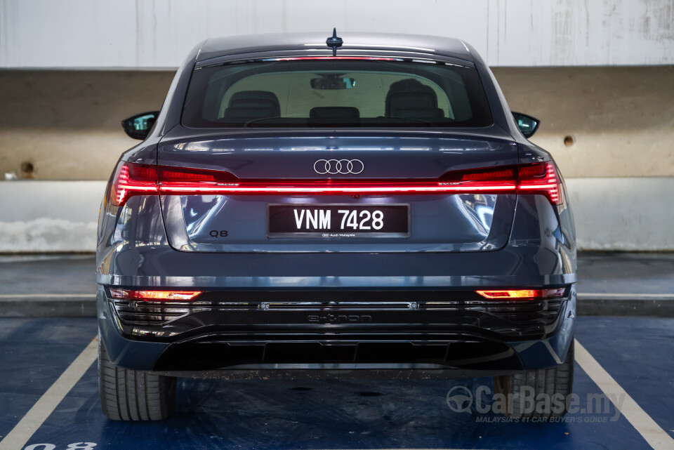 Audi Q8 e-tron Mk1 (2023) Exterior