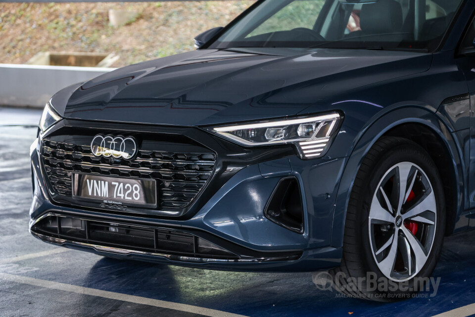 Audi Q8 e-tron Mk1 (2023) Exterior
