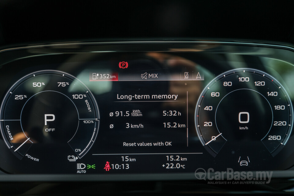 Audi Q8 e-tron Mk1 (2023) Interior