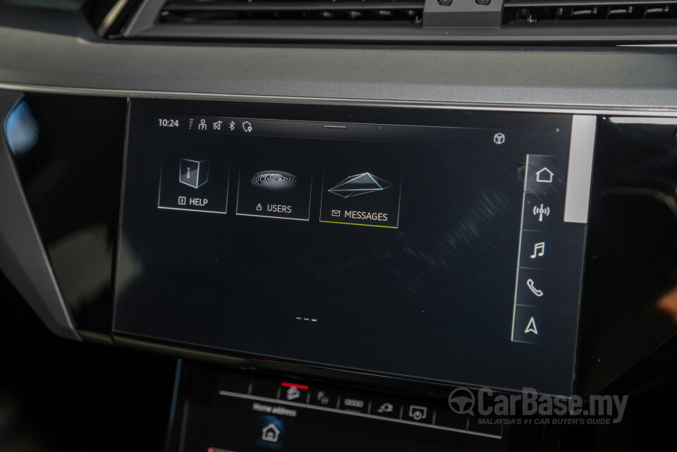 Audi Q8 e-tron Mk1 (2023) Interior