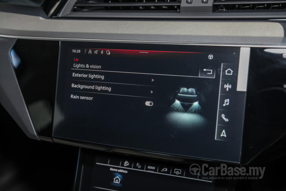 Audi Q8 e-tron Mk1 (2023) Interior