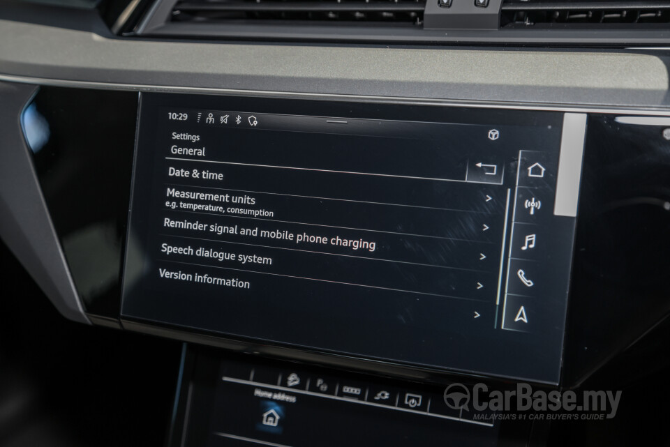 Audi Q8 e-tron Mk1 (2023) Interior