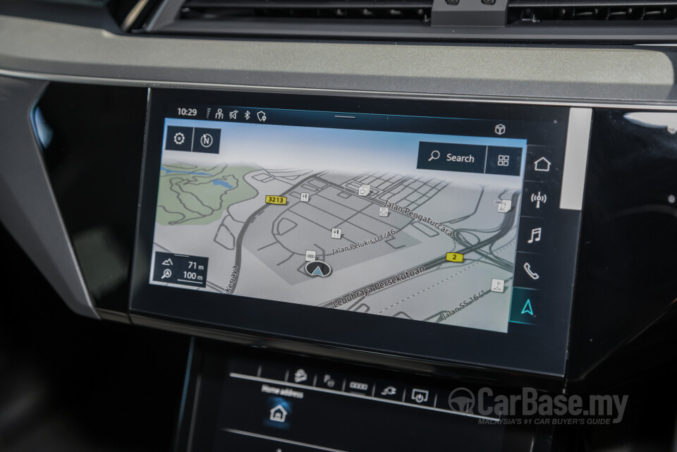 Audi Q8 e-tron Mk1 (2023) Interior