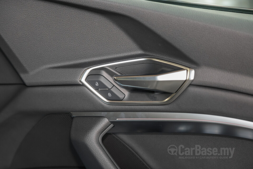 Audi Q8 e-tron Mk1 (2023) Interior