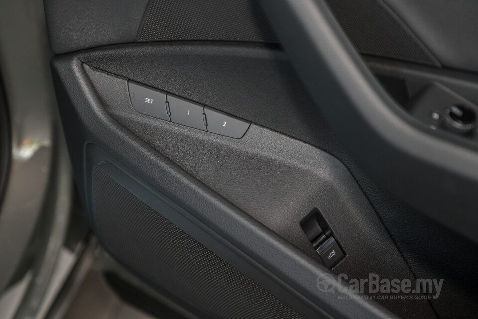 Audi Q8 e-tron Mk1 (2023) Interior