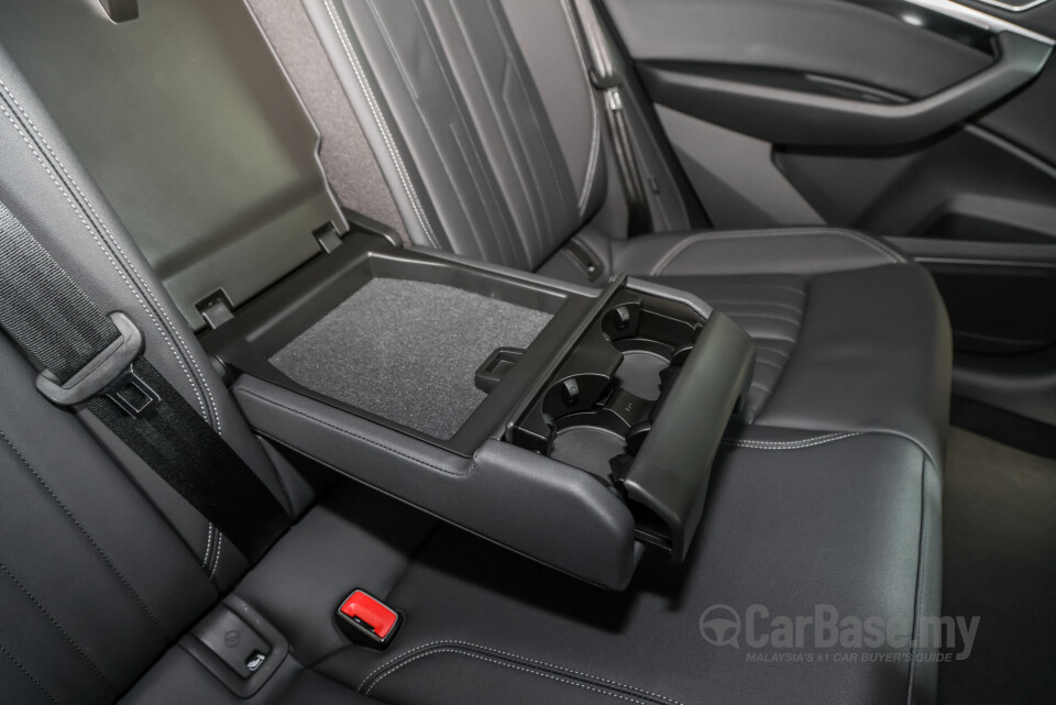 Audi Q8 e-tron Mk1 (2023) Interior
