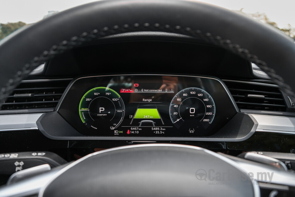 Audi Q8 e-tron Mk1 (2023) Interior