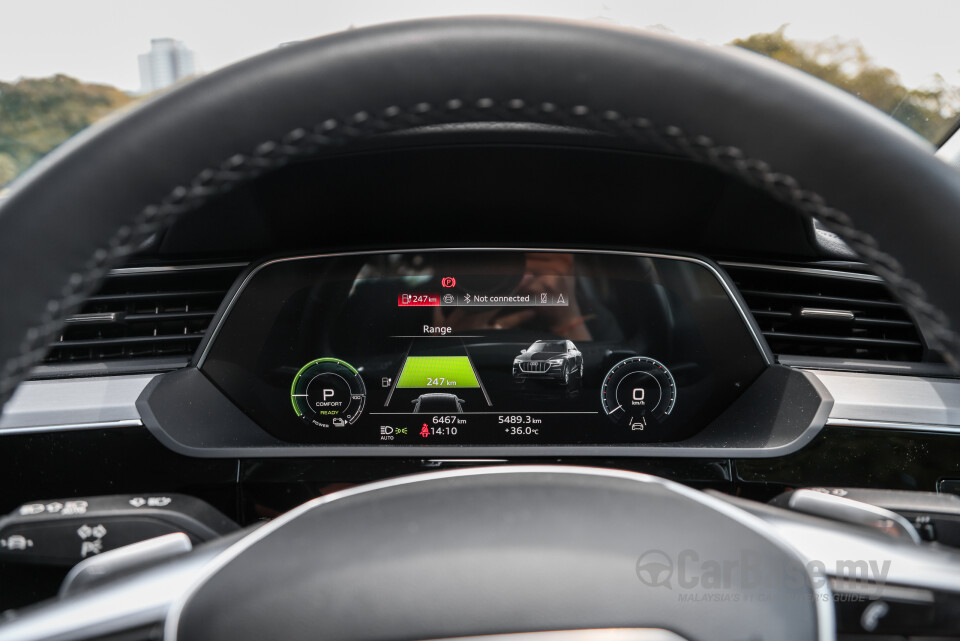 Audi Q8 e-tron Mk1 (2023) Interior