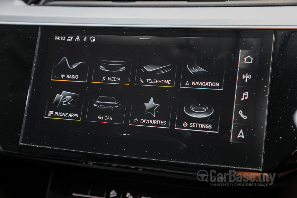 Audi Q8 e-tron Mk1 (2023) Interior