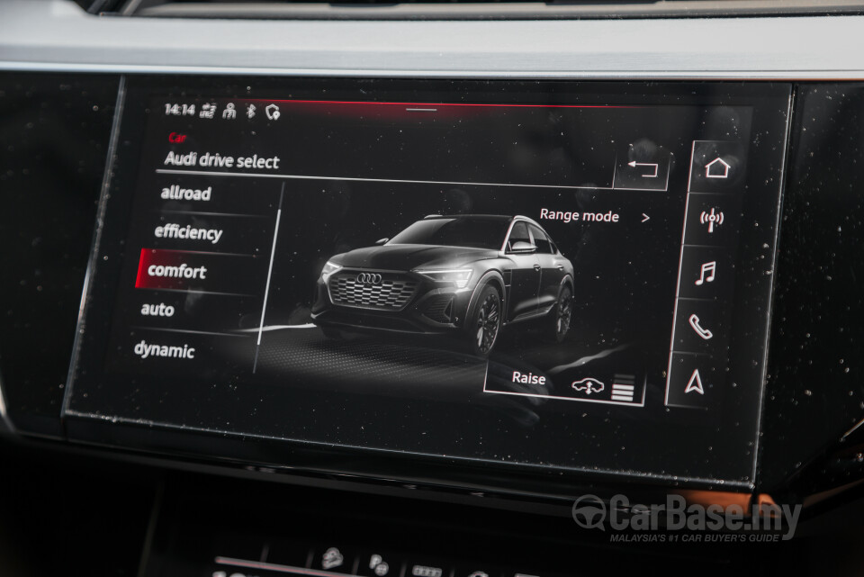 Audi Q8 e-tron Mk1 (2023) Interior
