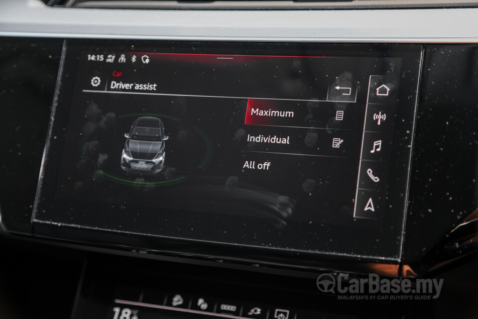 Audi Q8 e-tron Mk1 (2023) Interior