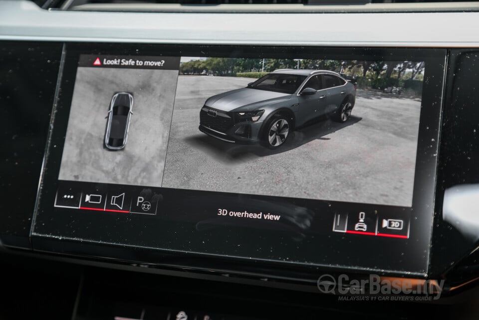Audi Q8 e-tron Mk1 (2023) Interior