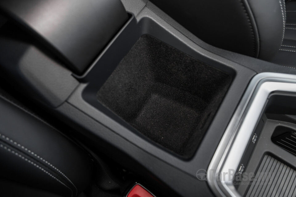 Audi Q8 e-tron Mk1 (2023) Interior