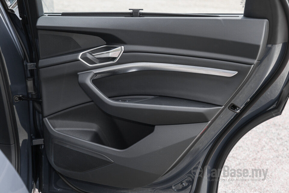Audi Q8 e-tron Mk1 (2023) Interior