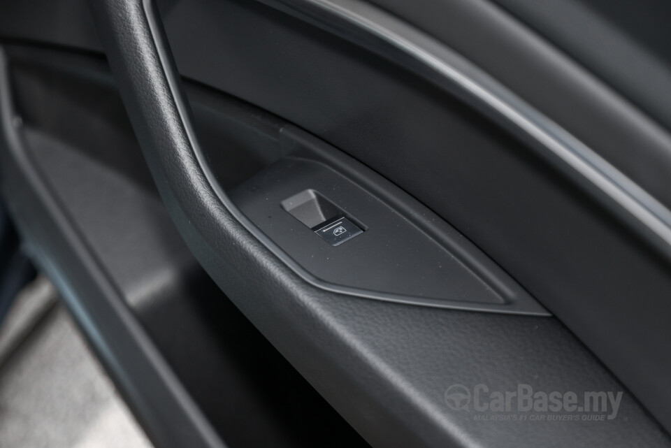 Audi Q8 e-tron Mk1 (2023) Interior