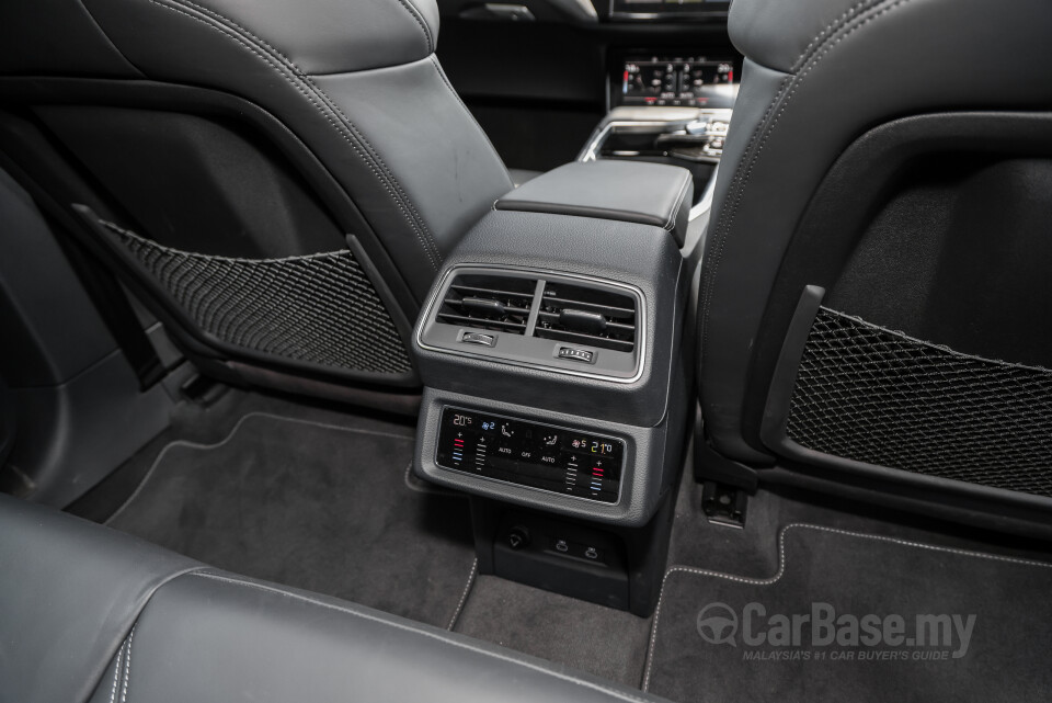 Audi Q8 e-tron Mk1 (2023) Interior